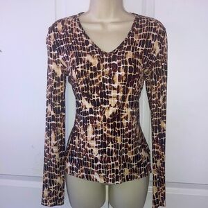 ST. JOHN Sexy Form Fitting Animal Print Long Sleeve V-neck Knit Top Brown Tan P